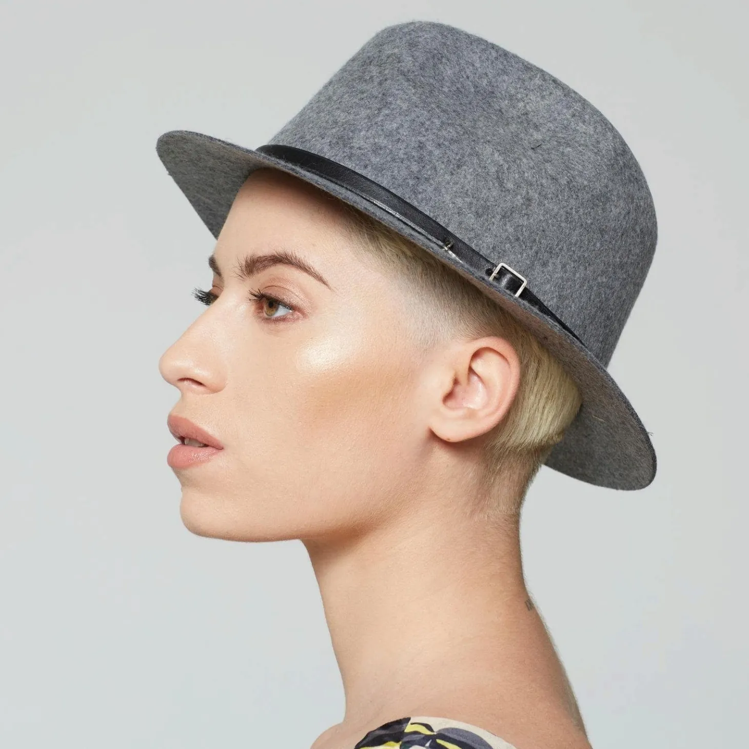 AS98 CAPPELLO AS98 E23-H04002 CAPPELLO GRIGIO