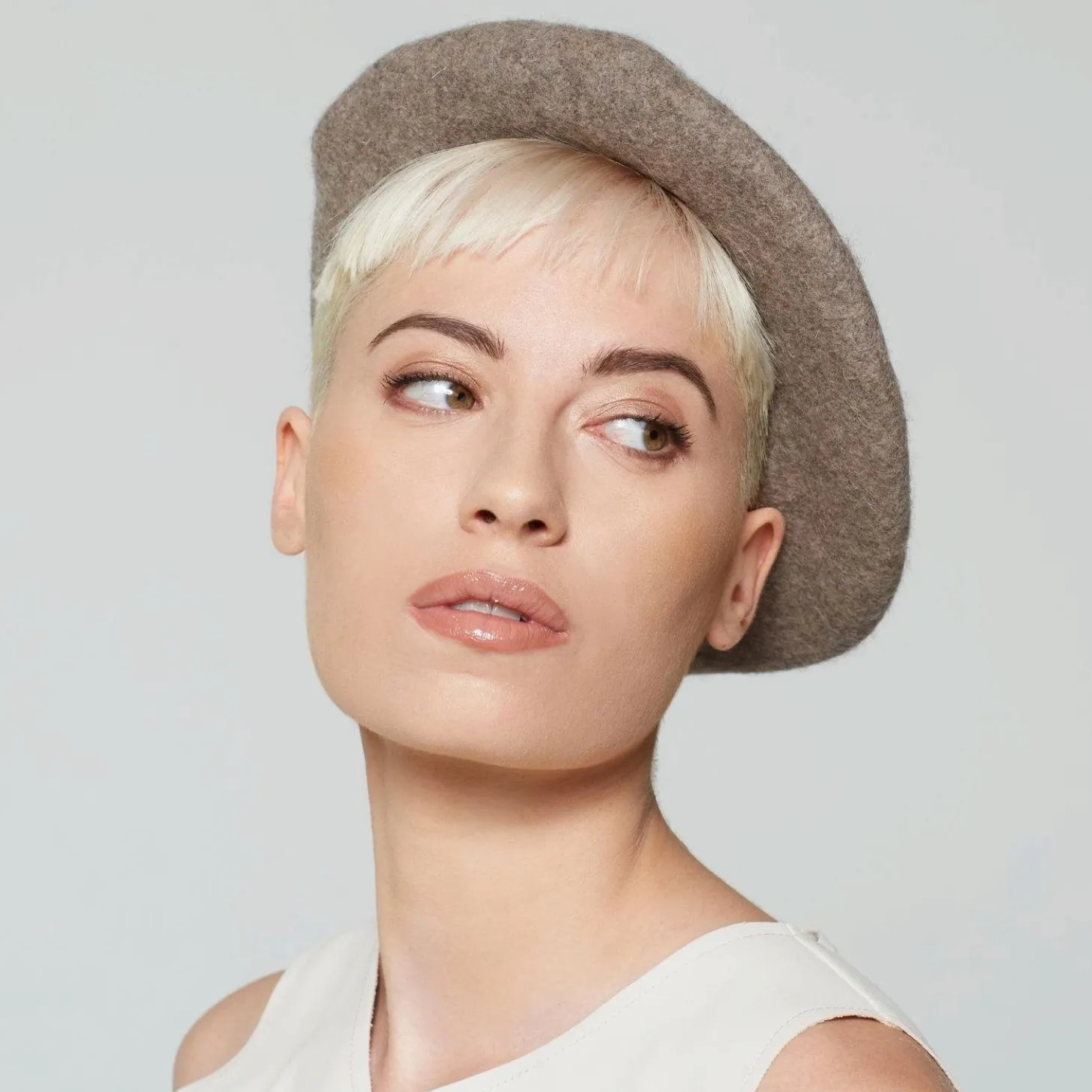 as_cappello_as_eh_cappell_3-8.webp AS98 CAPPELLO AS98 E23-H04001 CAPPELLO TAUPE