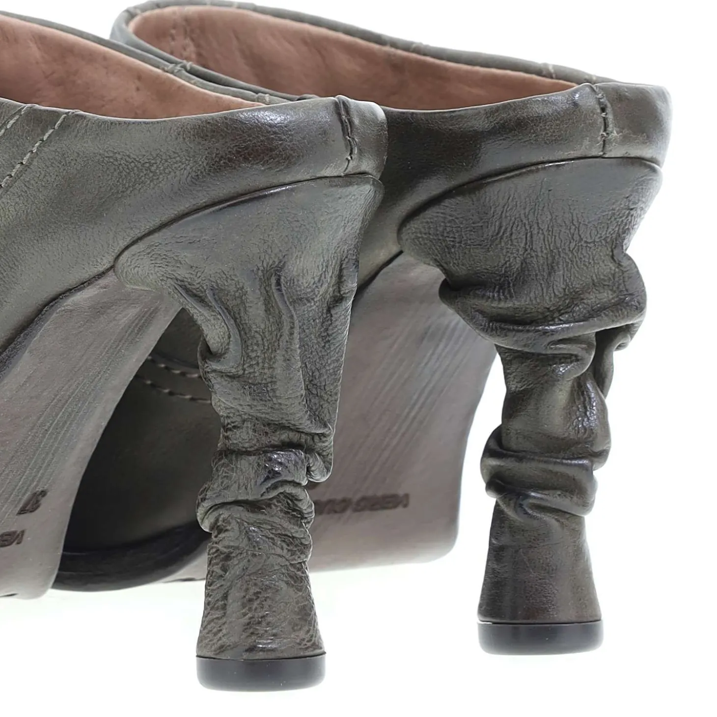 as_frida_eb_mules_jungle_10.webp AS98 FRIDA E23-B57106 MULES JUNGLE