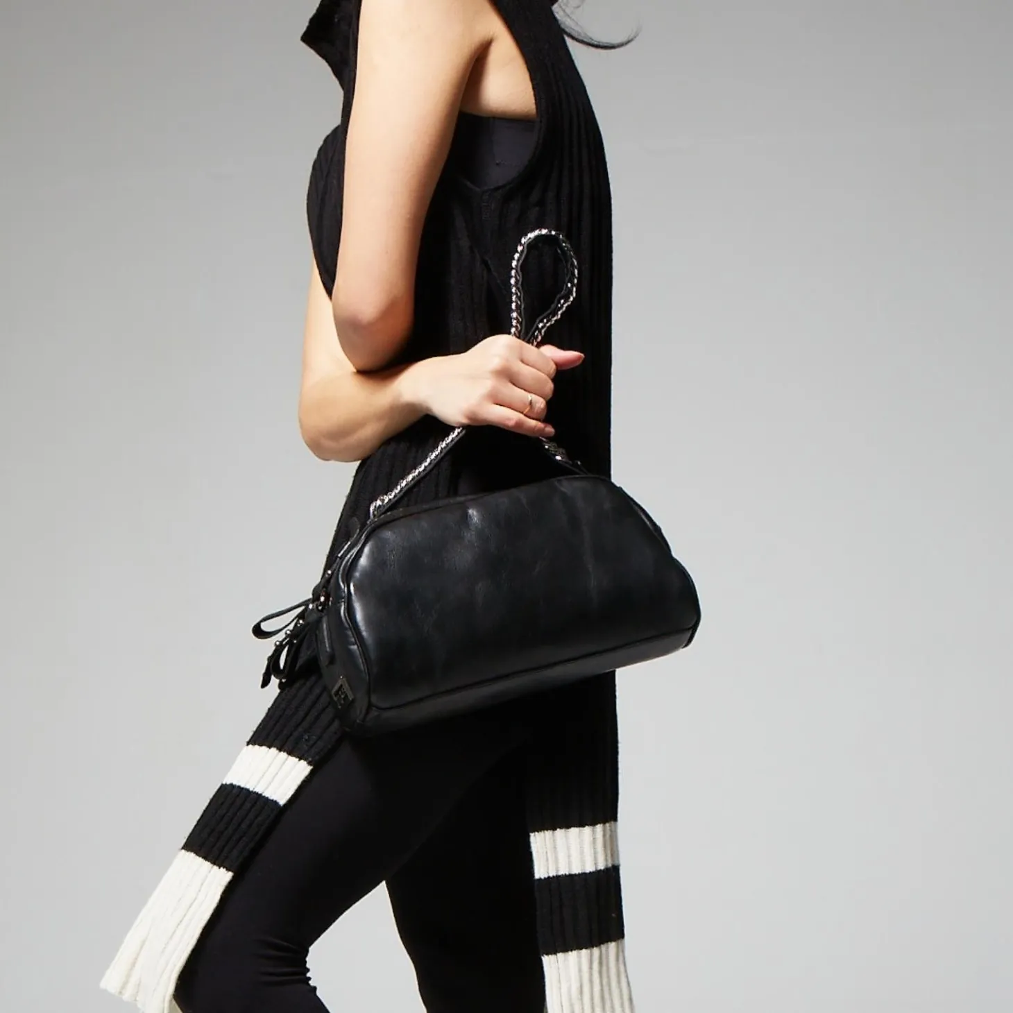 mjus_borse_mjus_i_borsa_n_7-2.webp MJUS BORSE MJUS I22-201459 BORSA NERO